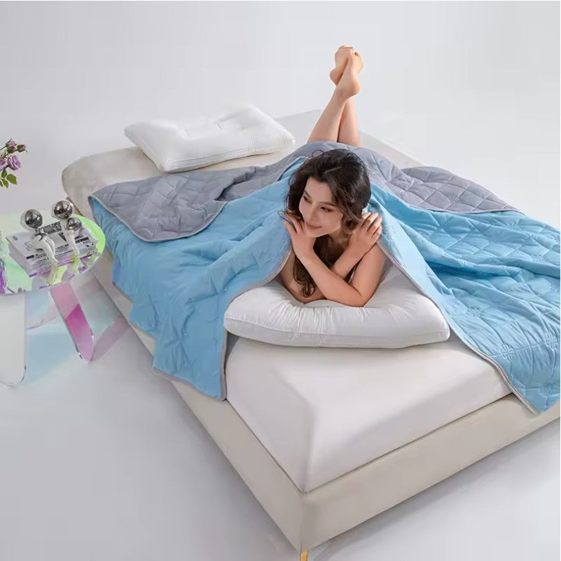 Cooling Blanket – Soft, Breathable, Lightweight Summer Quilt