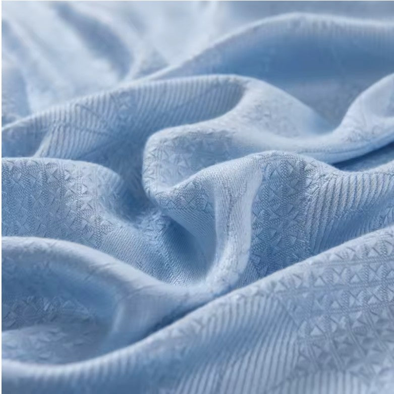 100% Bamboo Fiber Cooling Blanket – Soft, Breathable & Skin-Friendly