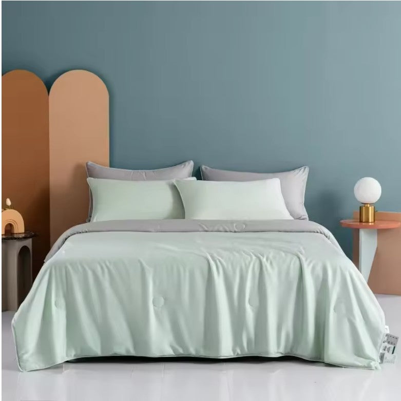 Cooling Blanket Soft Silky Lightweight Quilt