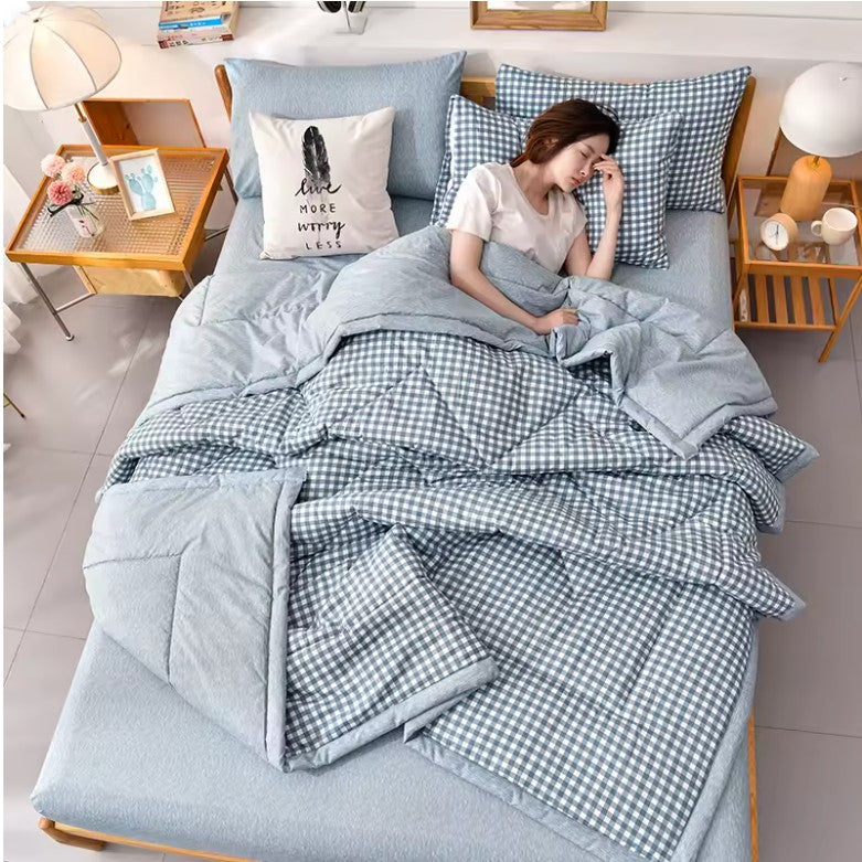 Lightweight Summer Cooling Blanket – Soft, Washable Comforter for Adults & Kids