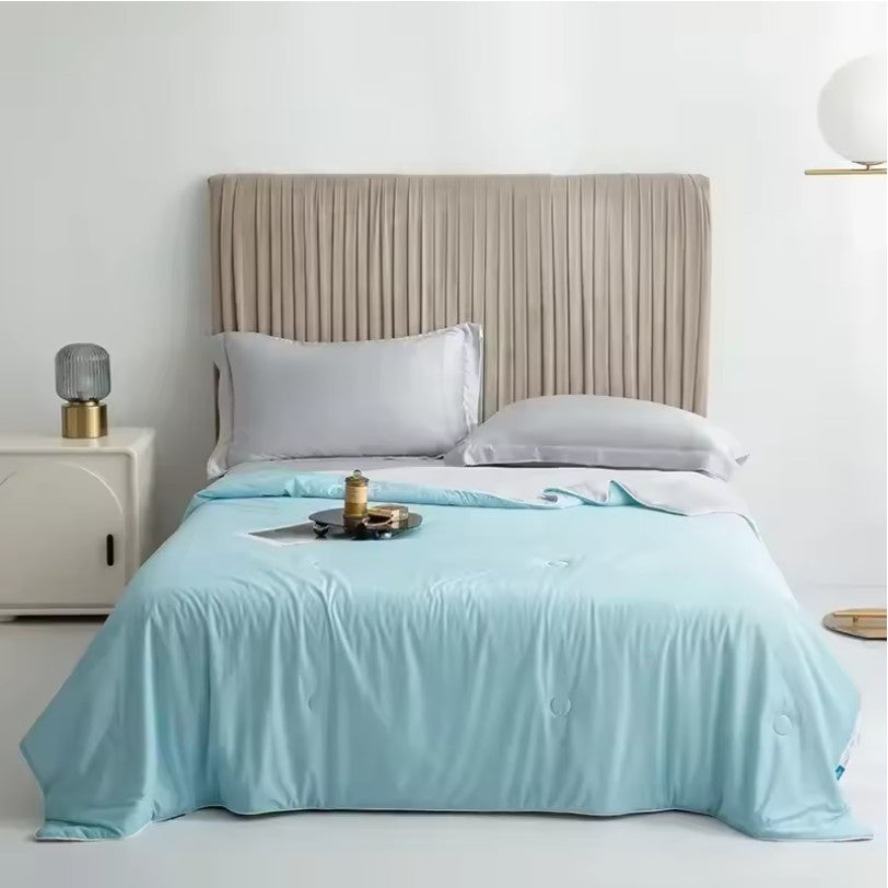 Double-Sided Cooling Blanket – Silky Lightweight Summer Quilt
